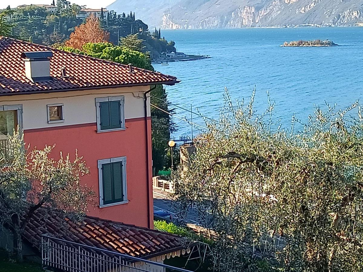 Appartamenti Capri มัลเชซิเน ภายนอก รูปภาพ